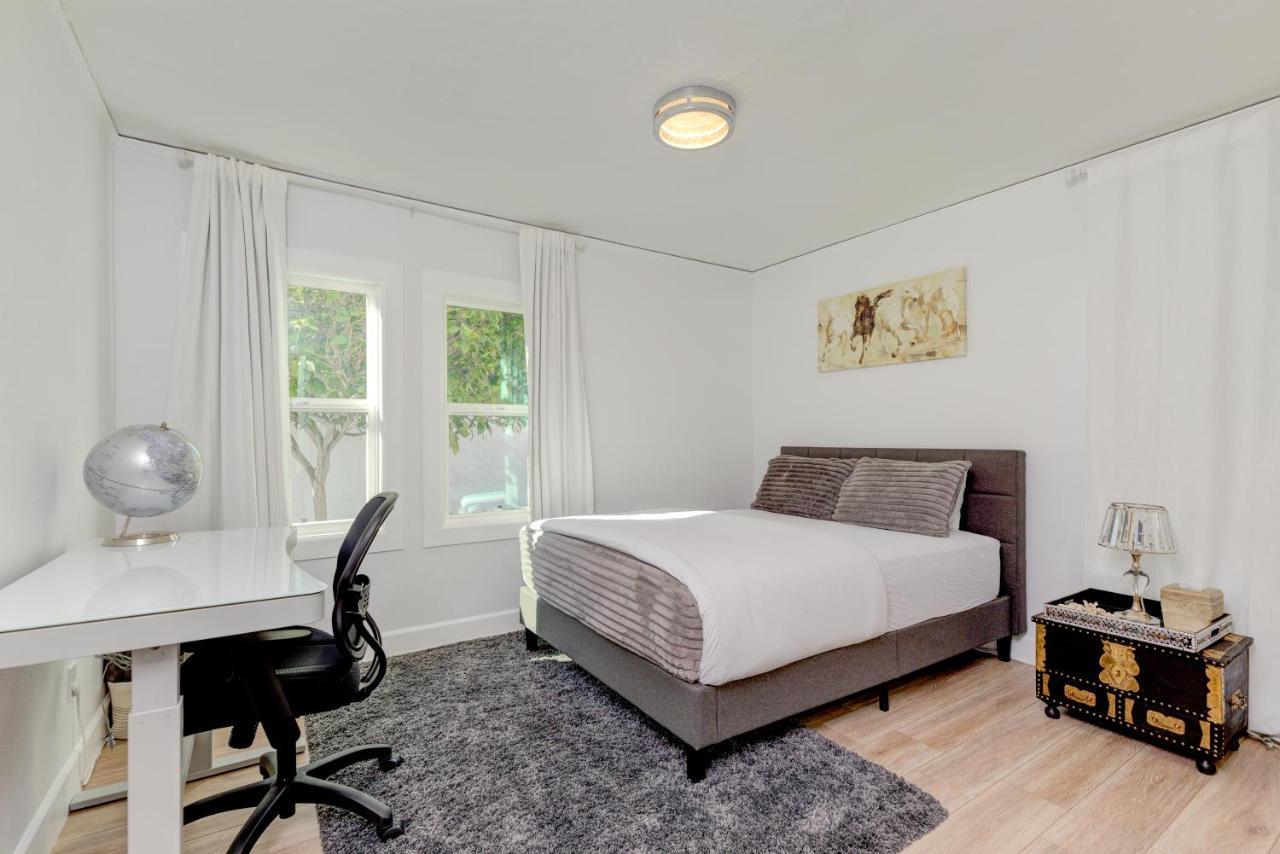 Lovely White Beach House Redondo Beach Exterior foto